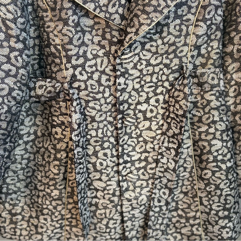 Women's Leopard Print Jacket - Picture 12 of 15